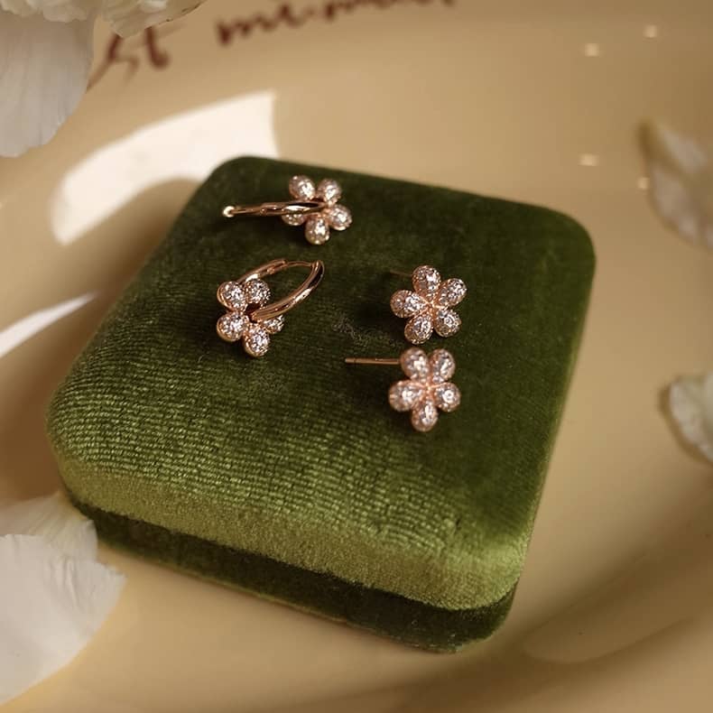 Bubble flower Studs