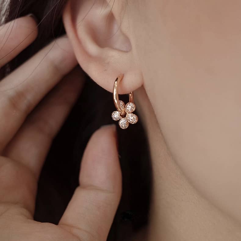 Bubble flower hoop earrings