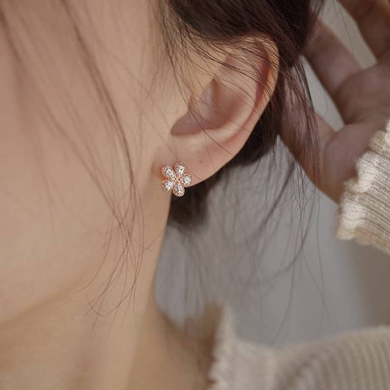 Bubble flower Studs