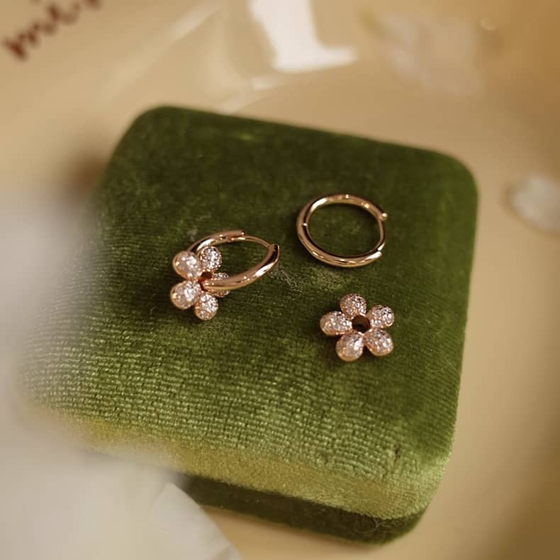 Bubble flower hoop earrings