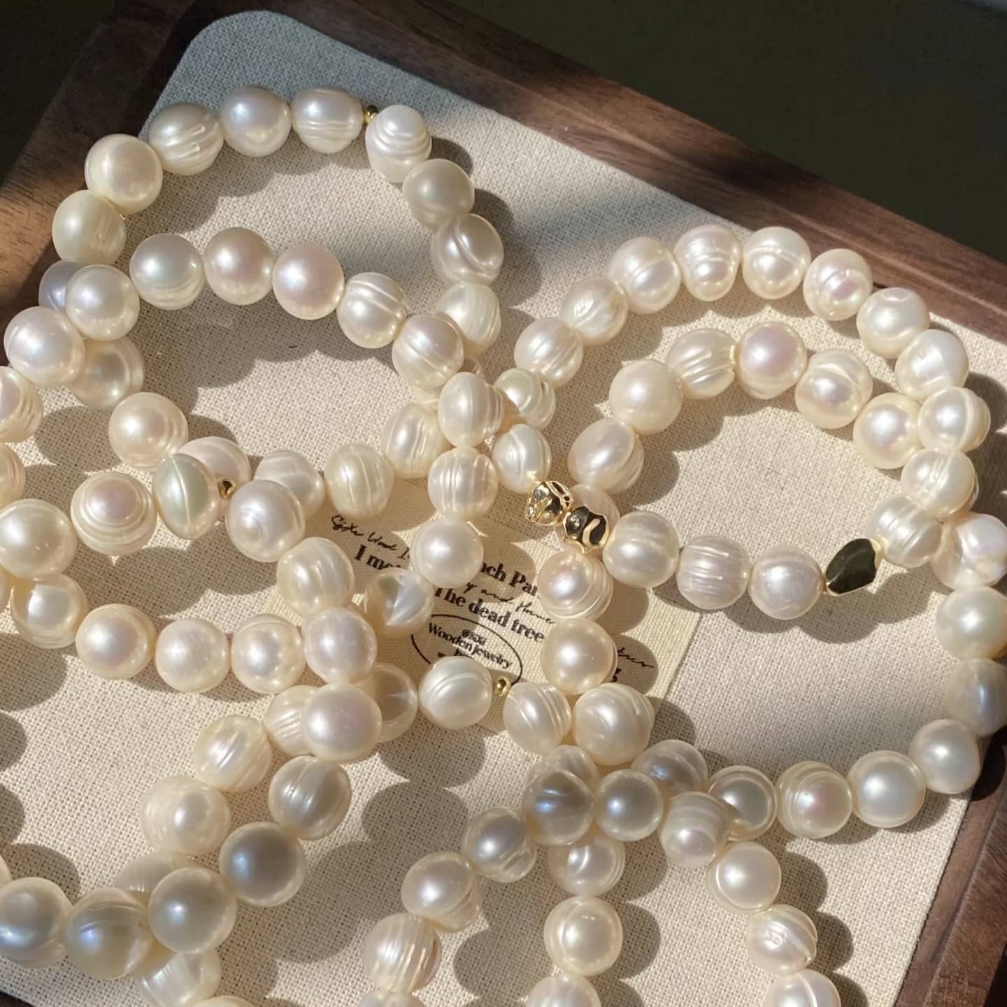 Large baroque pearl bracelet