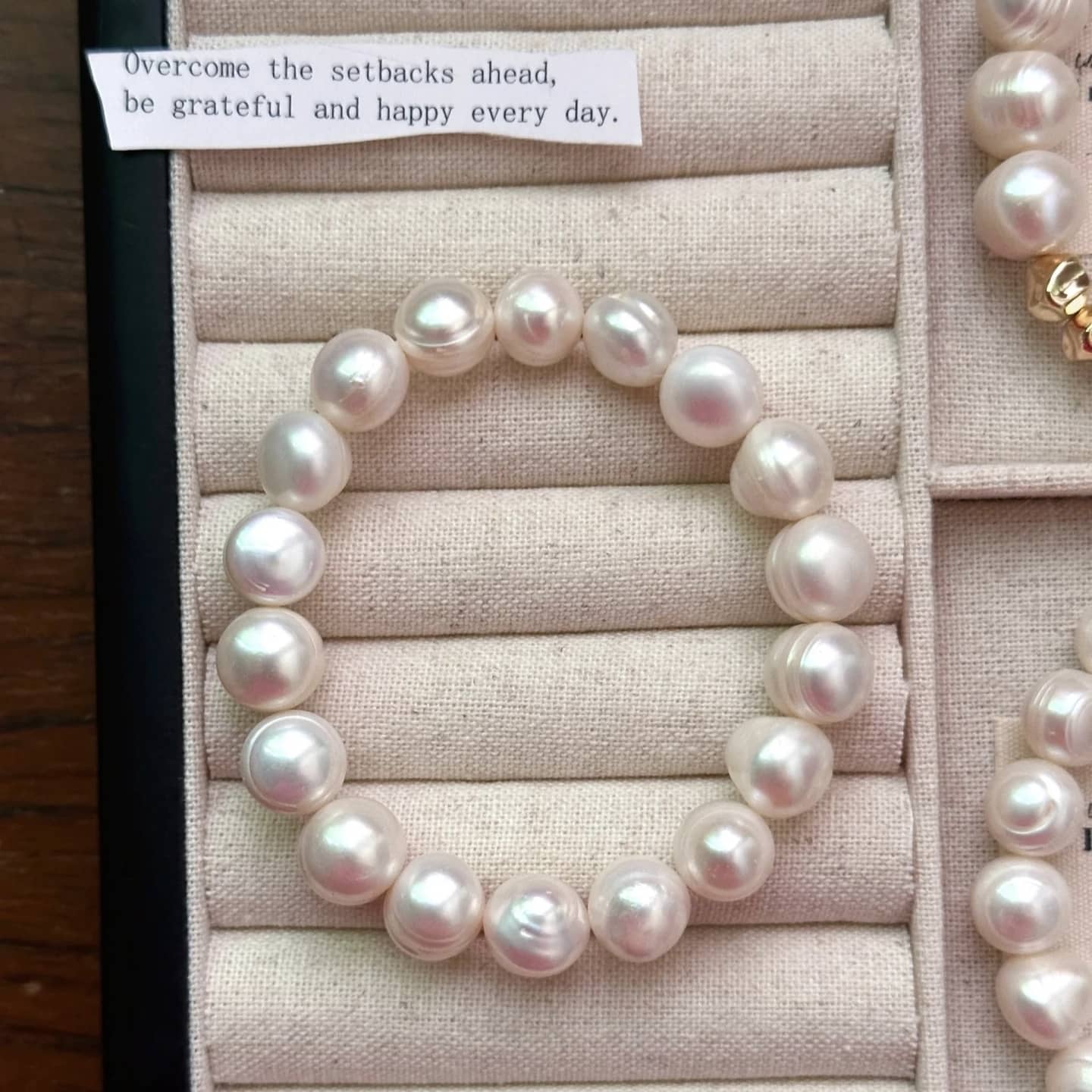 Large baroque pearl bracelet