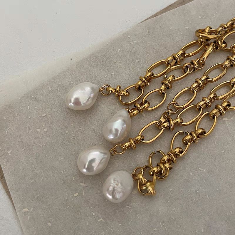 baroque pearl bracelet