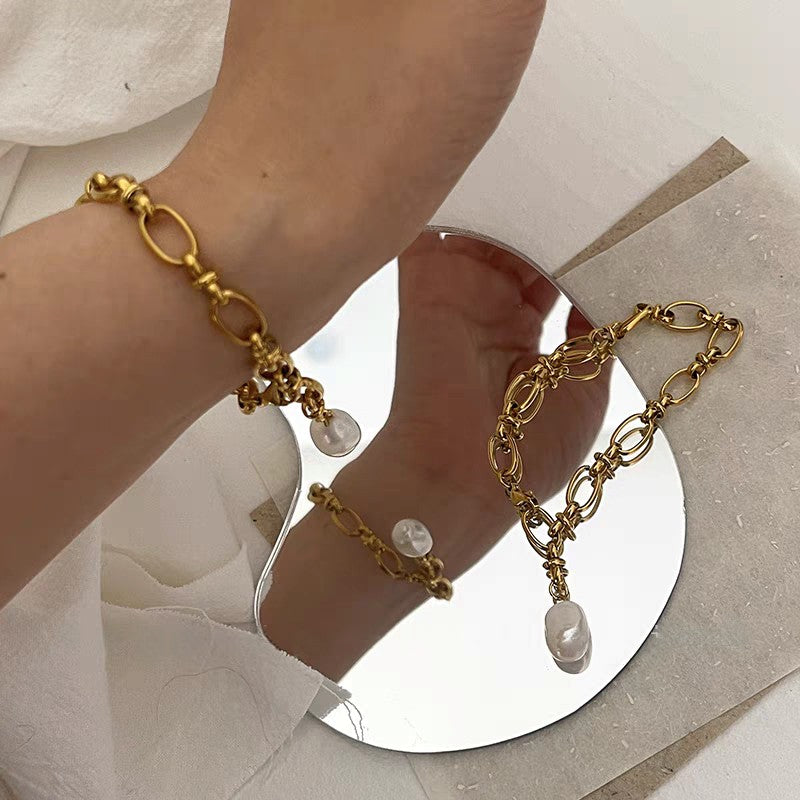 baroque pearl bracelet
