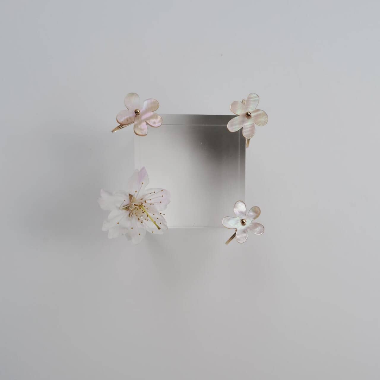 Pearl Flower ring | Spring inspiration