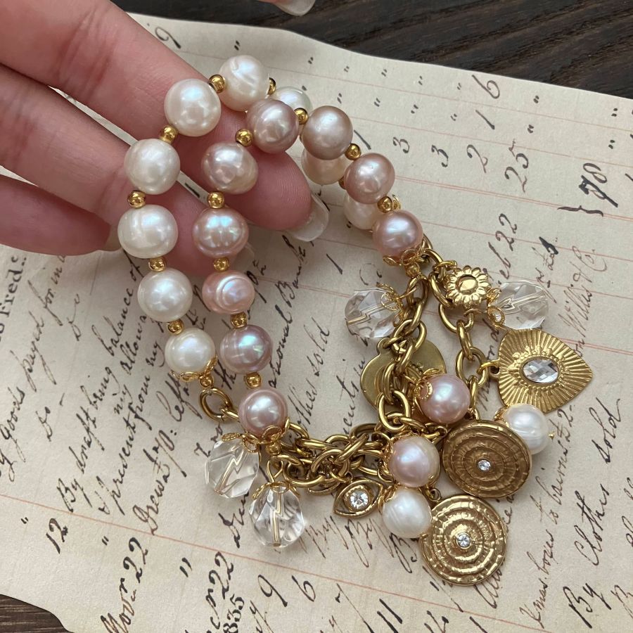 vintage style baroque pearl bracelet