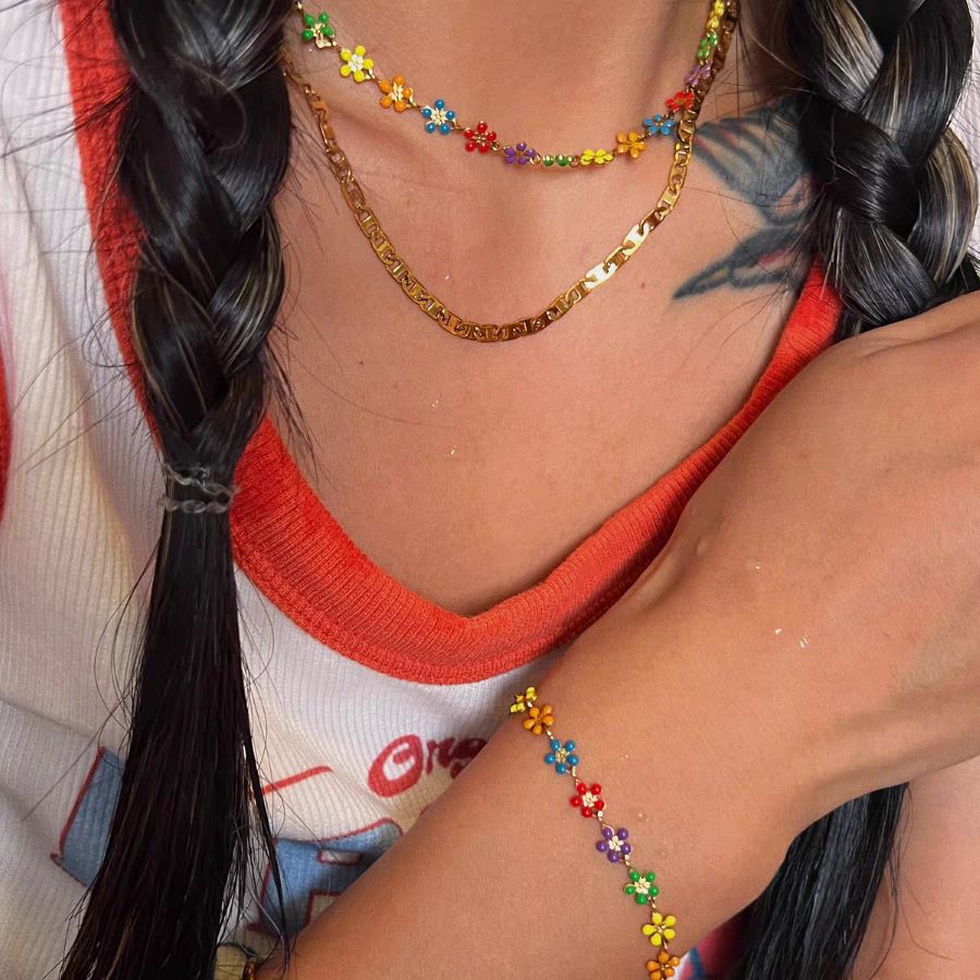 Rainbow daisy necklace