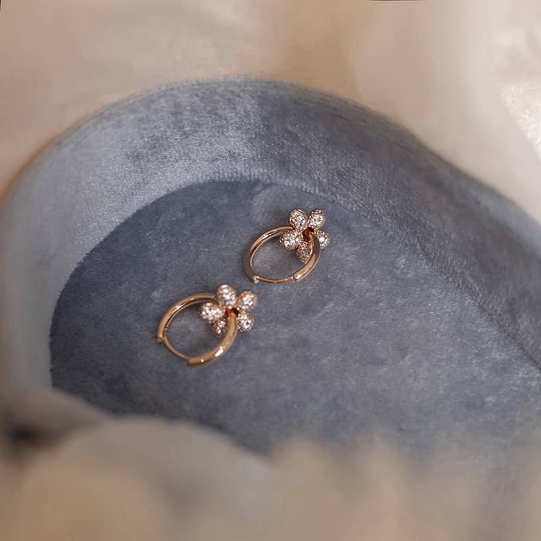 Bubble flower hoop earrings