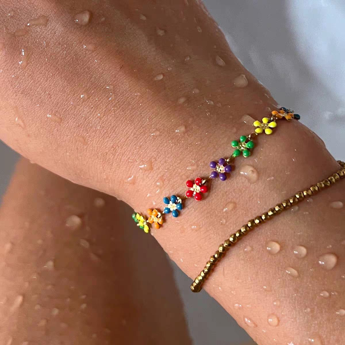 Rainbow daisy necklace