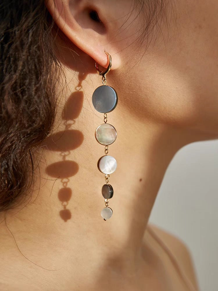 Black lip shell Loog Dangle Drop Earrings
